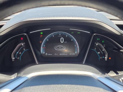 Used 2018 Honda Civic Touring image 29