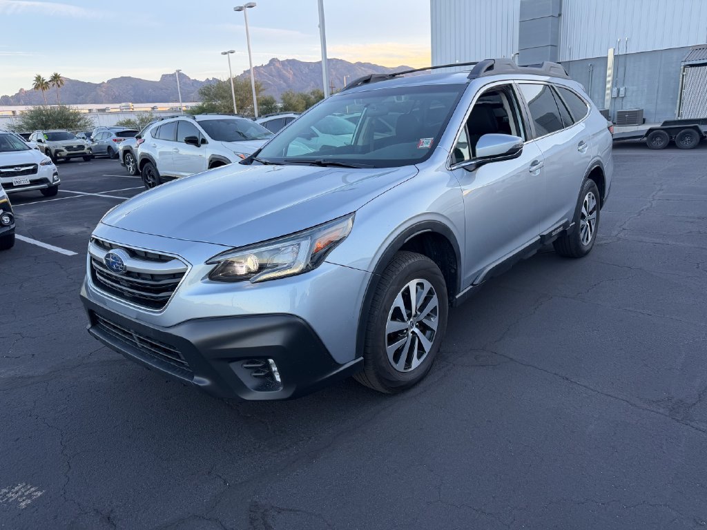 Used 2022 Subaru Outback Premium AWD/4WD image 3