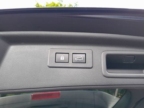 Used 2019 Subaru Forester Limited AWD/4WD image 34