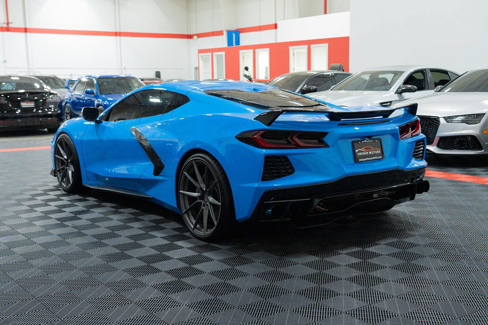 Used 2023 Chevrolet Corvette Stingray Preferred Cpe w/ Z51 Performance Package RWD image 4