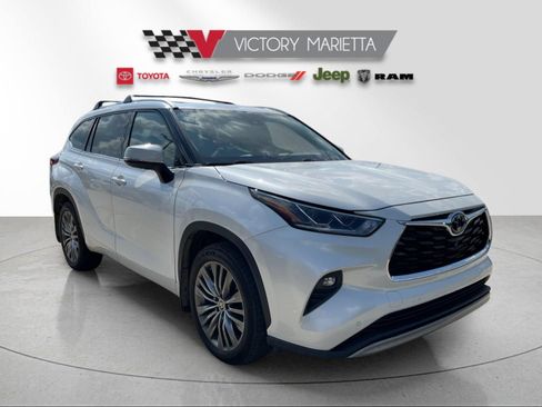 Used 2021 Toyota Highlander Platinum AWD/4WD image 5