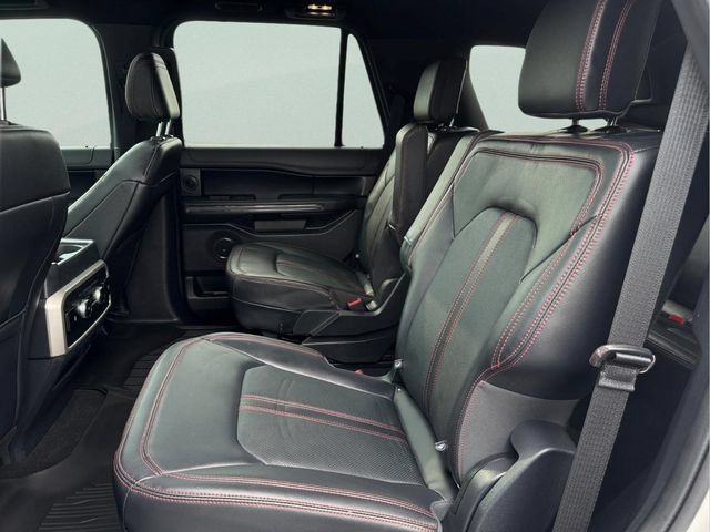 Used 2023 Ford Expedition Limited AWD/4WD image 14
