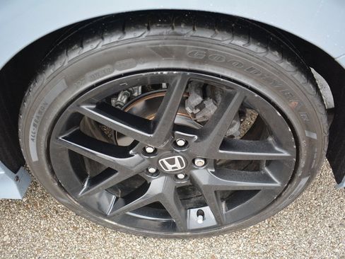 Used 2023 Honda Civic Sport image 23