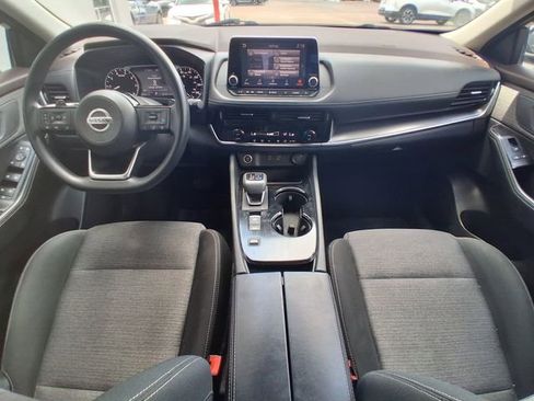 Used 2021 Nissan Rogue SV image 11