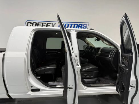 Used 2020 RAM 2500 Laramie w/ Body Color Bumper Group AWD/4WD image 11