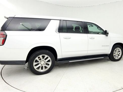 Used 2022 Chevrolet Suburban Premier image 7