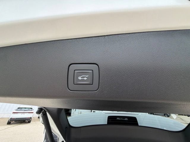 New 2026 Buick Encore GX Avenir w/ Avenir Technology Package AWD/4WD image 30