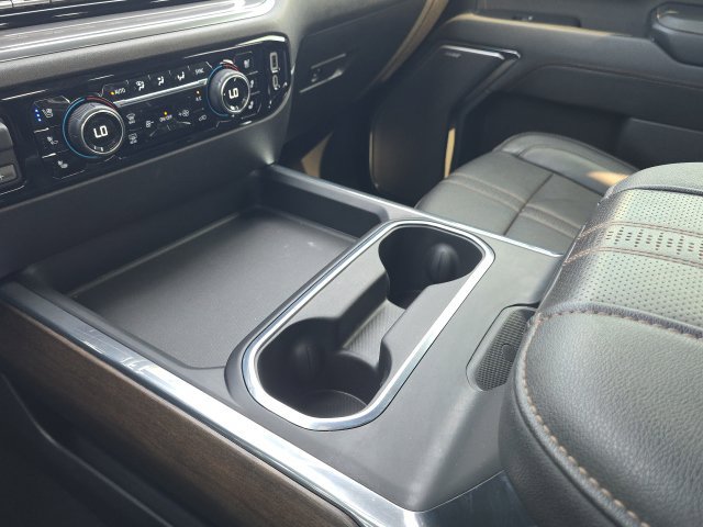 Used 2024 Chevrolet Silverado 3500 High Country w/ High Country Premium Package AWD/4WD image 36