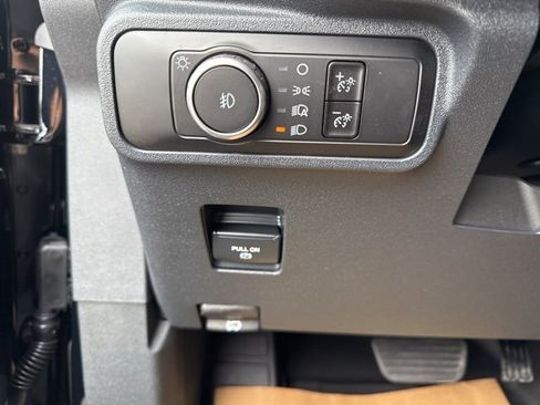 New 2025 Ford Bronco Big Bend w/ Black Diamond Package image 14