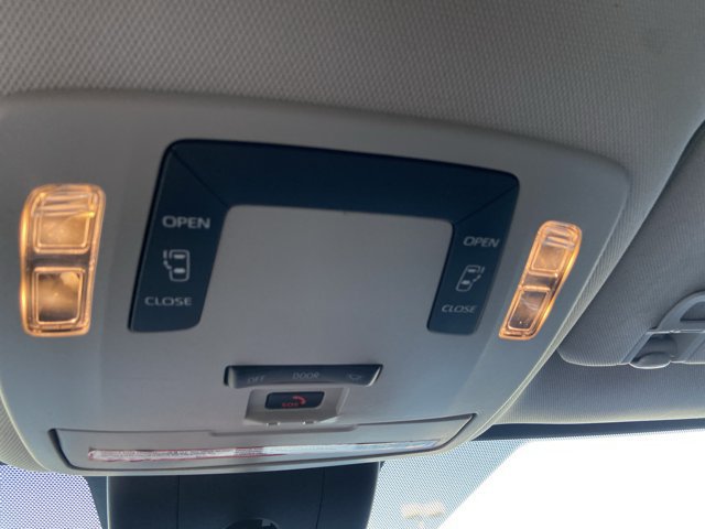 Used 2022 Toyota Sienna LE FWD image 44