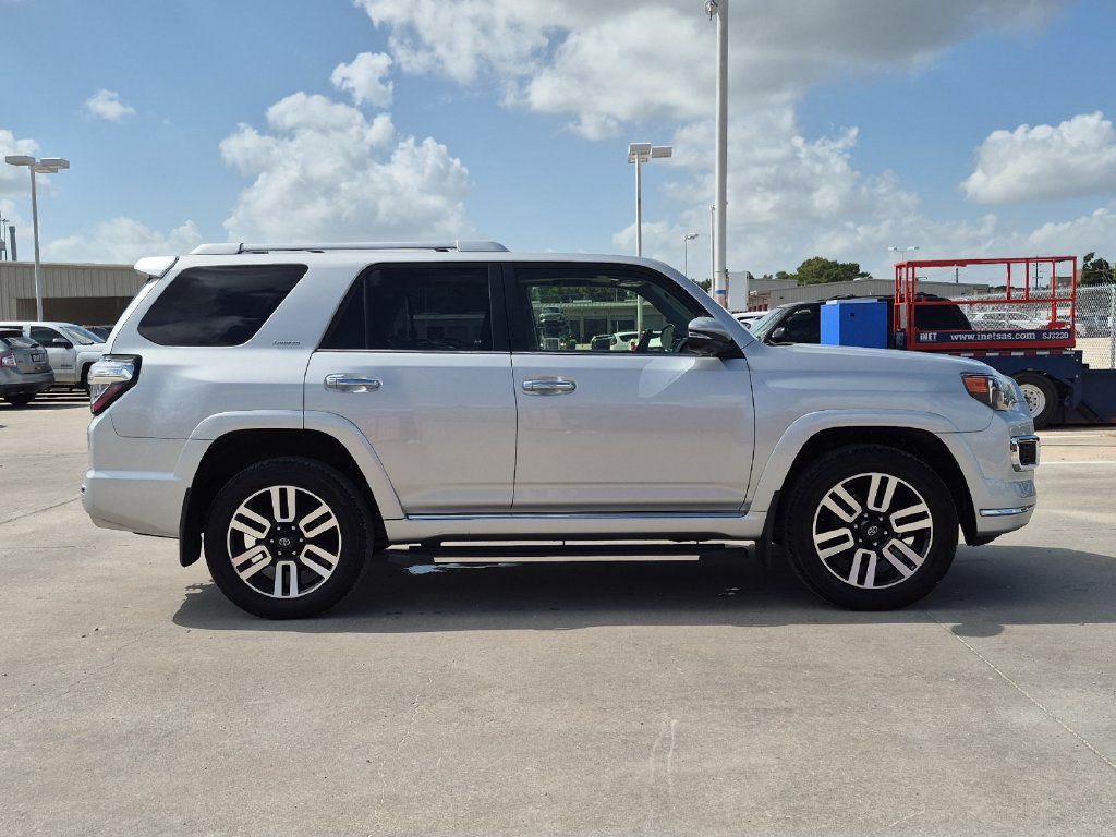 Used 2024 Toyota 4Runner Limited AWD/4WD image 7