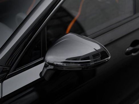 Used 2024 Bentley Flying Spur W12 image 21