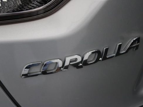 Used 2020 Toyota Corolla LE FWD image 7