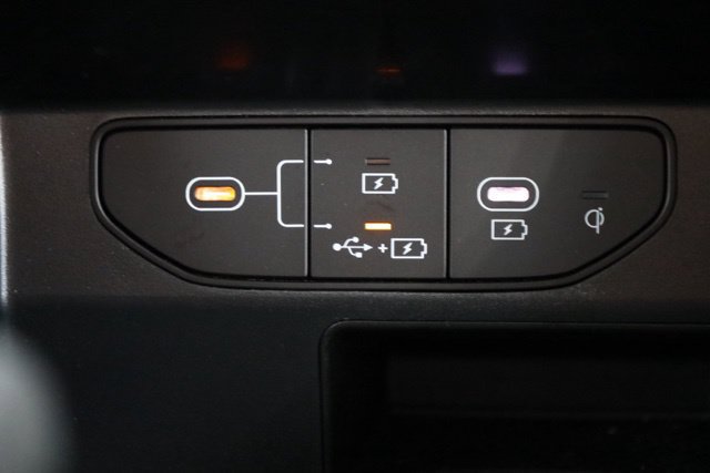 Used 2025 Kia Sorento S w/ Panoramic Sunroof Package FWD image 33