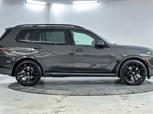 Used 2026 BMW X7 xDrive40i w/ M Sport Package image 8