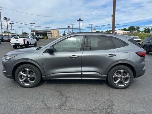 Used 2024 Ford Escape ST-Line w/ Tech Pack #1 AWD/4WD image 8