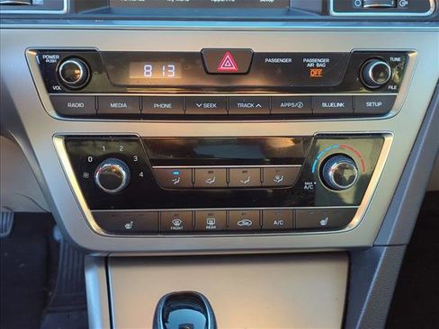 Used 2016 Hyundai Sonata Sport w/ Option Group 1V image 17