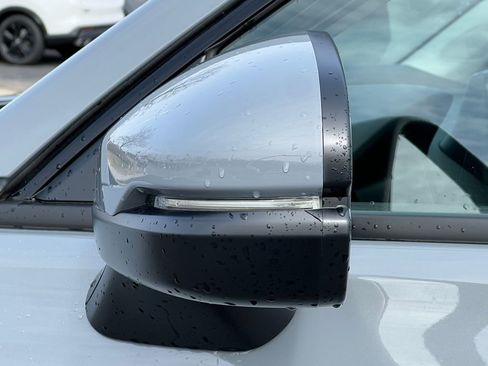 New 2026 Honda HR-V EX-L image 35