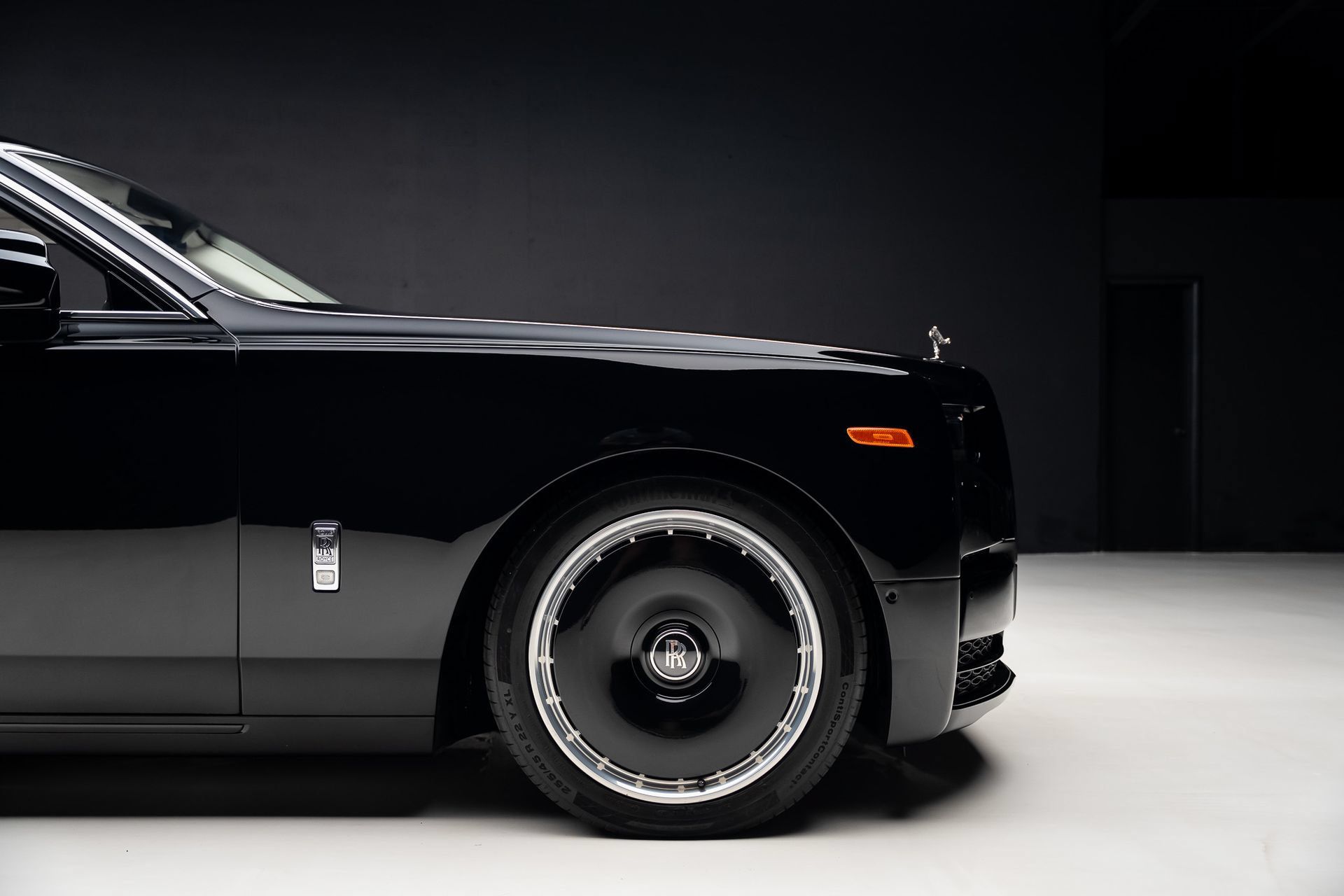 Used 2024 Rolls-Royce Phantom Extended Wheelbase RWD image 37
