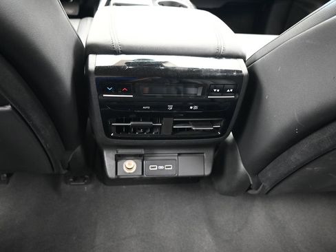 Used 2022 Acura MDX FWD image 40