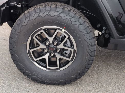 New 2026 Jeep Wrangler Rubicon image 9