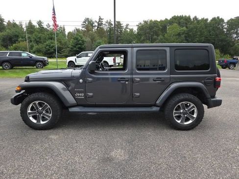 Used 2020 Jeep Wrangler Unlimited Sahara w/ Dual Top Group AWD/4WD image 4