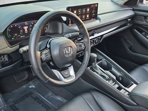 Used 2025 Honda Accord Touring image 10