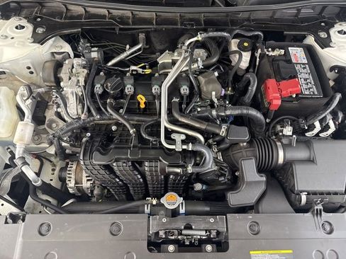 Used 2023 Nissan Altima 2.5 SV w/ SV Premium Package image 17