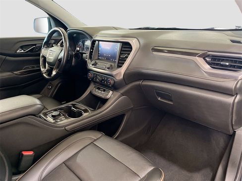 Used 2022 GMC Acadia AT4 w/ Technology Package image 31