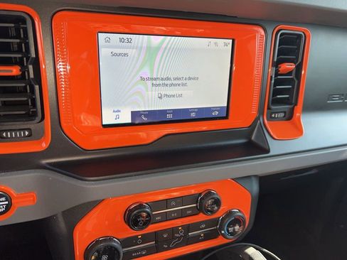 Used 2023 Ford Bronco Big Bend w/ Sasquatch Package image 8