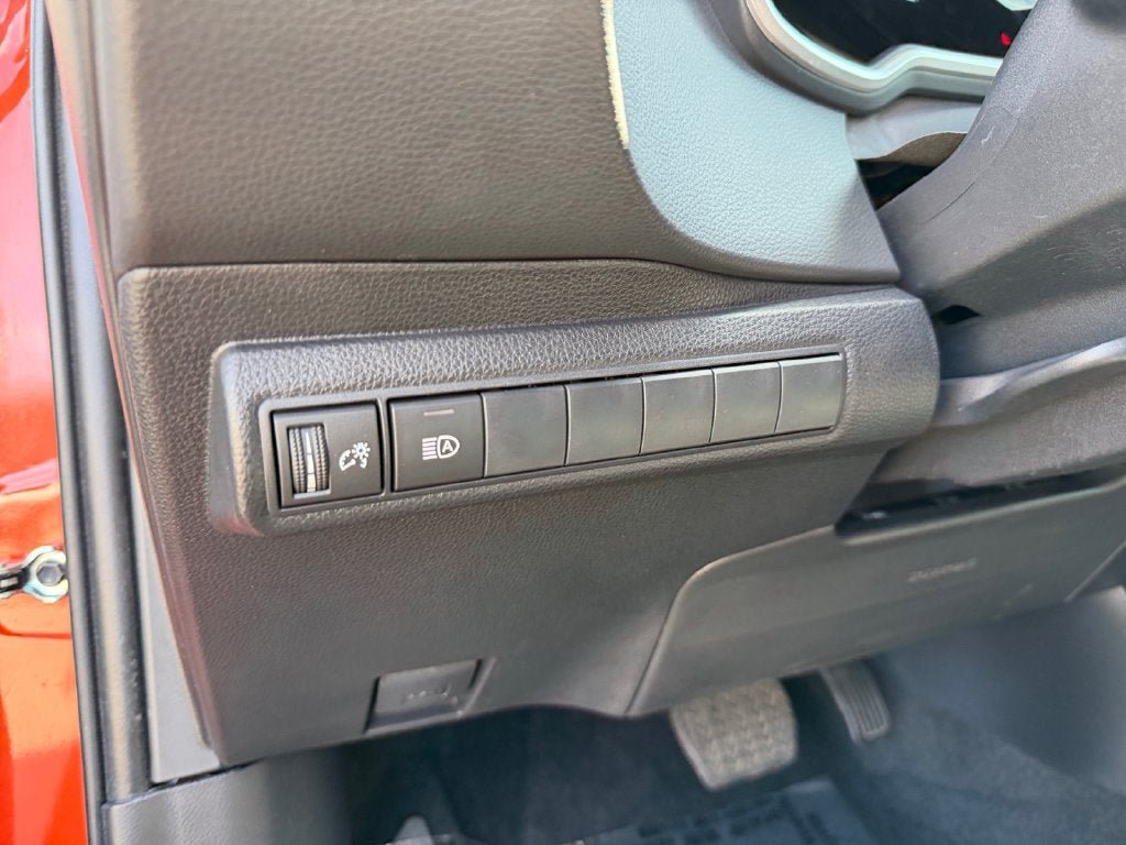 Used 2026 Toyota Corolla XSE FWD image 19