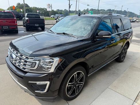 Used 2021 Ford Expedition Limited AWD/4WD image 2