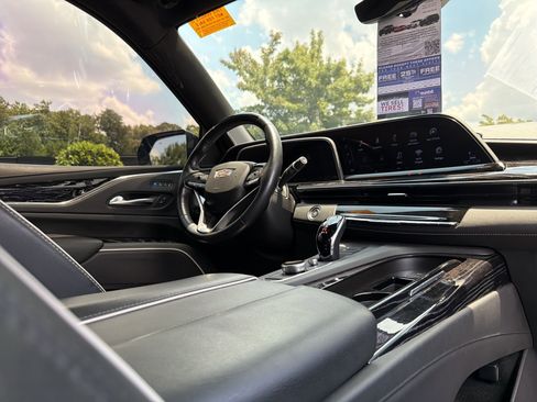Used 2021 Cadillac Escalade Sport w/ Driver Assist Tech Package AWD/4WD image 6