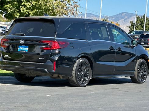 Used 2025 Honda Odyssey Sport-L image 2