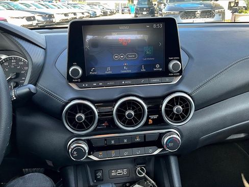Used 2025 Nissan Sentra SV FWD image 23