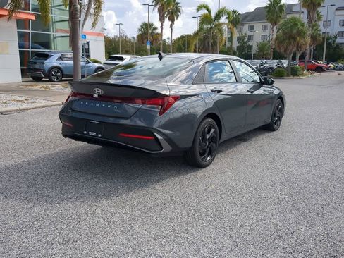 New 2026 Hyundai Elantra Sport FWD image 7