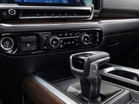 Used 2024 Chevrolet Silverado 1500 RST w/ Z71 Off-Road Package image 21