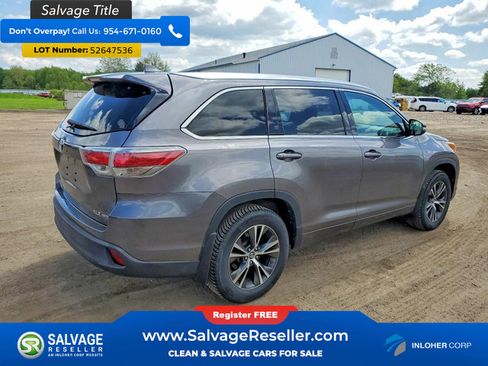 Used 2016 Toyota Highlander XLE AWD/4WD image 4