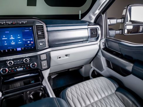 Used 2024 Ford F450 Limited w/ FX4 Off-Road Package image 7