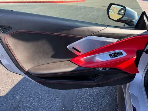 Certified 2020 Chevrolet Corvette Stingray Premium Cpe w/ 3LT Preferred Equipment Group image 19