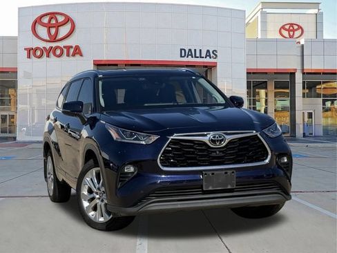 Used 2021 Toyota Highlander Limited AWD/4WD image 1