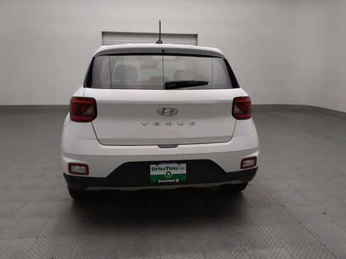 Used 2023 Hyundai Venue SE w/ Cargo Package image 6