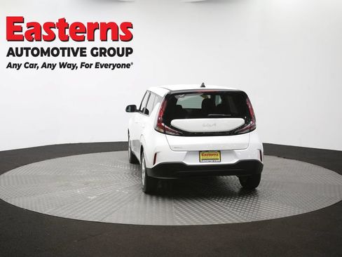 Used 2023 Kia Soul LX w/ Option Group 015 FWD image 38