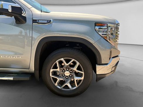 Used 2024 GMC Sierra 1500 SLT w/ Max Trailering Package AWD/4WD image 9