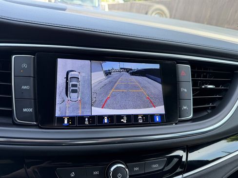 Used 2022 Buick Enclave Avenir w/ Avenir Technology Package AWD/4WD image 46