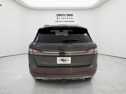 Used 2023 Lincoln Nautilus Black Label w/ Class II Trailer Tow Package AWD/4WD image 4