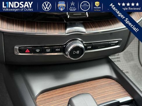 Used 2023 Volvo XC60 B5 Plus w/ Climate Package image 18