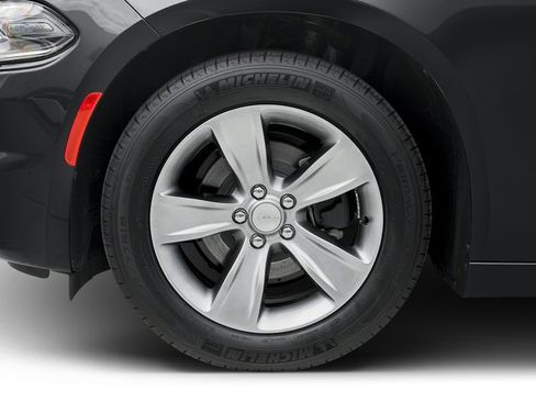 Used 2016 Dodge Charger SXT image 14