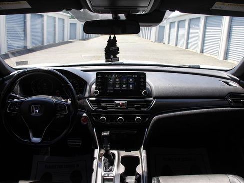 Used 2018 Honda Accord Sport image 24