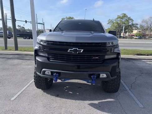 Used 2020 Chevrolet Silverado 1500 LT Trail Boss image 4